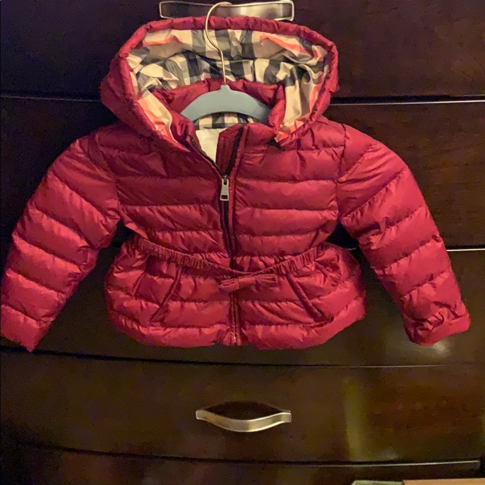 Toddler Burberry jacket nwot, smoke home.